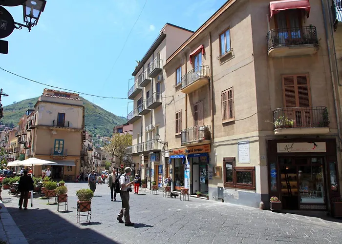 Garibaldi B&B Cefalù